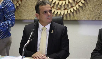Deputado Henrique Pires (MDB).