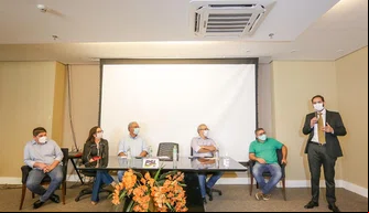 PSL anuncia apoio à candidatura do professor Kleber Montezuma em Teresina.