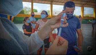 Vacinação contra Covid-19 em Cocal.