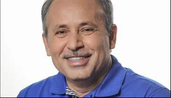 Prefeito de Inhuma, Elbert Holanda