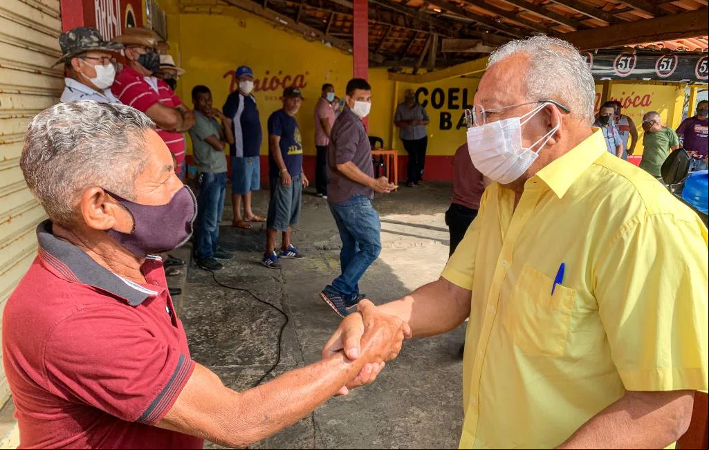Dr. Pessoa visita mercado do Renascença II