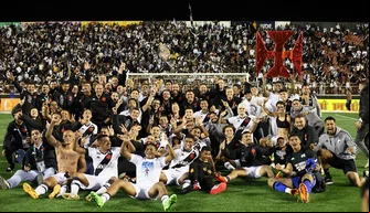 Vasco garante vaga na série A