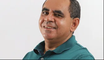 Prefeito Delismon Soares.