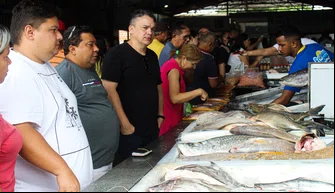 Início da Quaresma no Mercada do Peixe em Teresina