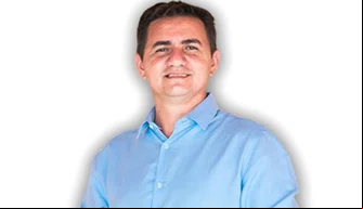 Prefeito de Jatobá do Piauí, Raimundo Nonato Gomes, mais conhecido como Hilton Gomes.