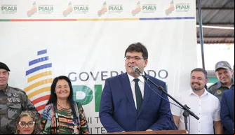 Rafael Fonteles em anúncio nesta quarta-feira