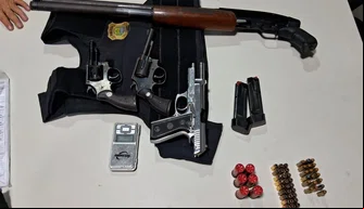 Objetos e materiais apreendidos pela PM no Água Mineral