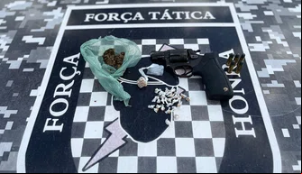 Drogas, arma de fogo e munições apreendidas pela Polícia Militar