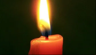 Vela no escuro