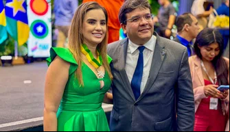 Bárbara do Firmino recebe Medalha do Mérito Renascença