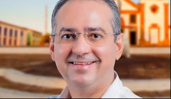 Prefeito de Oeiras Hailton Alves