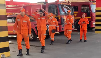 Bombeiros Militares seguem entregando doações para vítimas de alagamento em Picos