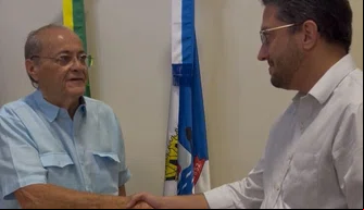 Silvio Mendes autoriza obra de drenagem do bairro Torquato Neto em Teresina.