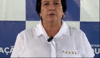 Secretária Francisca Castro